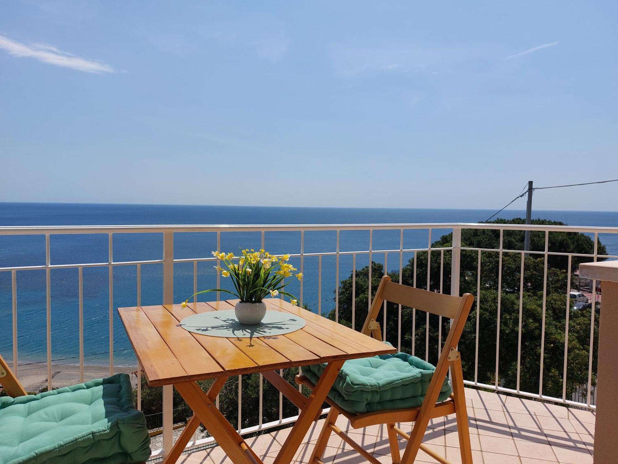 Una finestra sul mare Home 2 Bergeggi Exterior foto